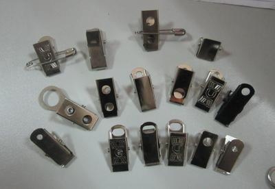 【廠家批發(fā)各款廠牌夾,別針廠夾,四吼別針廠夾,光面廠夾】 -